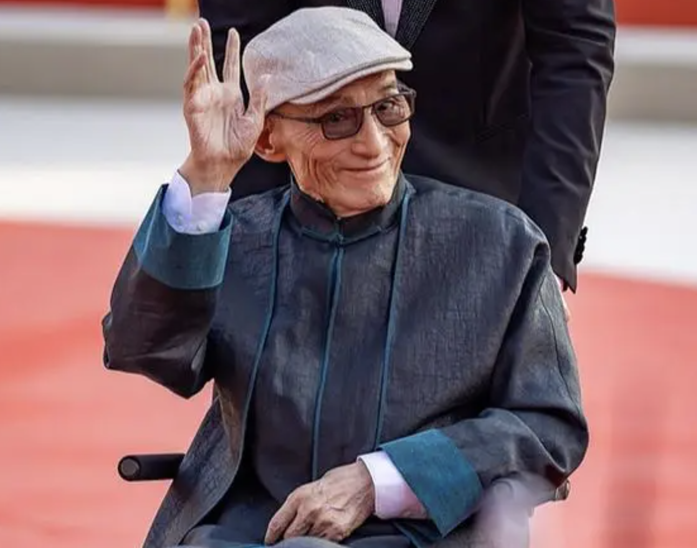 游本昌：哑然一笑